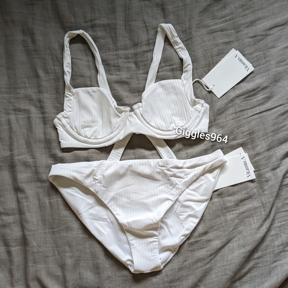 Vitamin A Demi Bra Top Midori Bottom Set - Picture 2 of 5